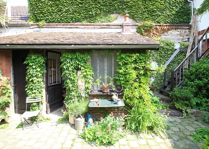 Jardin De Mathilde Bed & Breakfast