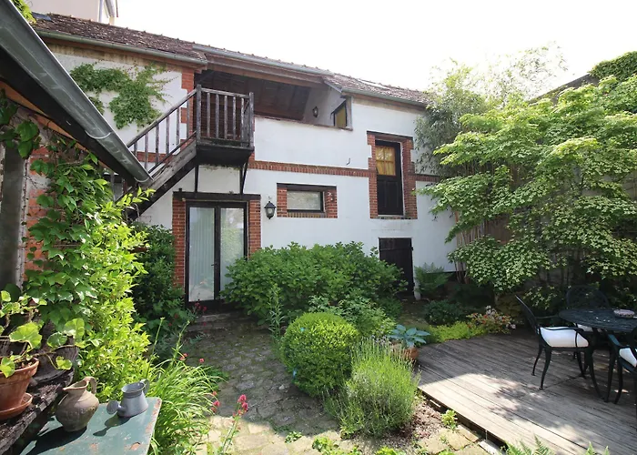 Bed & Breakfast Jardin De Mathilde 3*